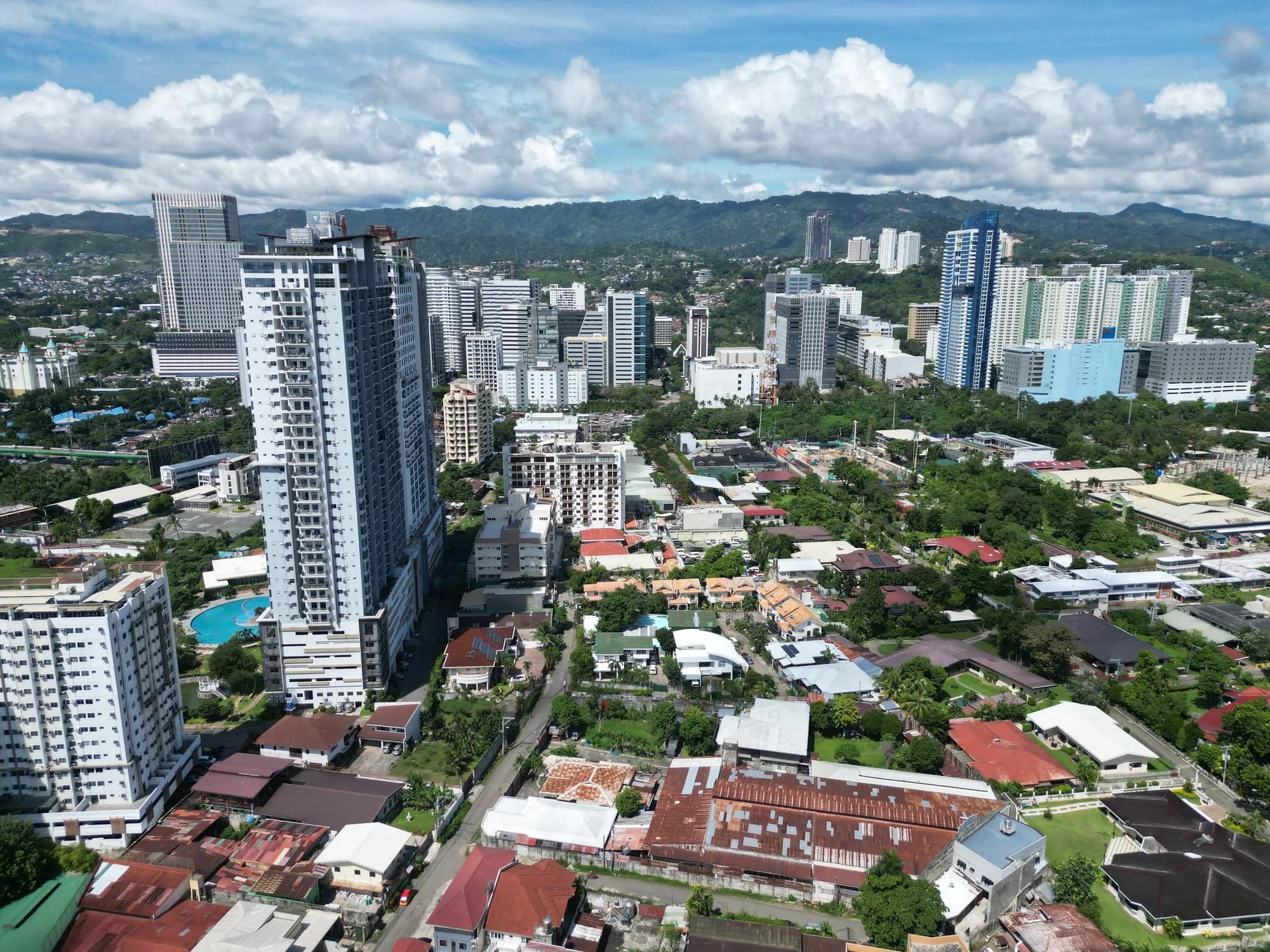 Cebu IT Park, Kasambagan drone view (Cebu City; 01-21-2025)