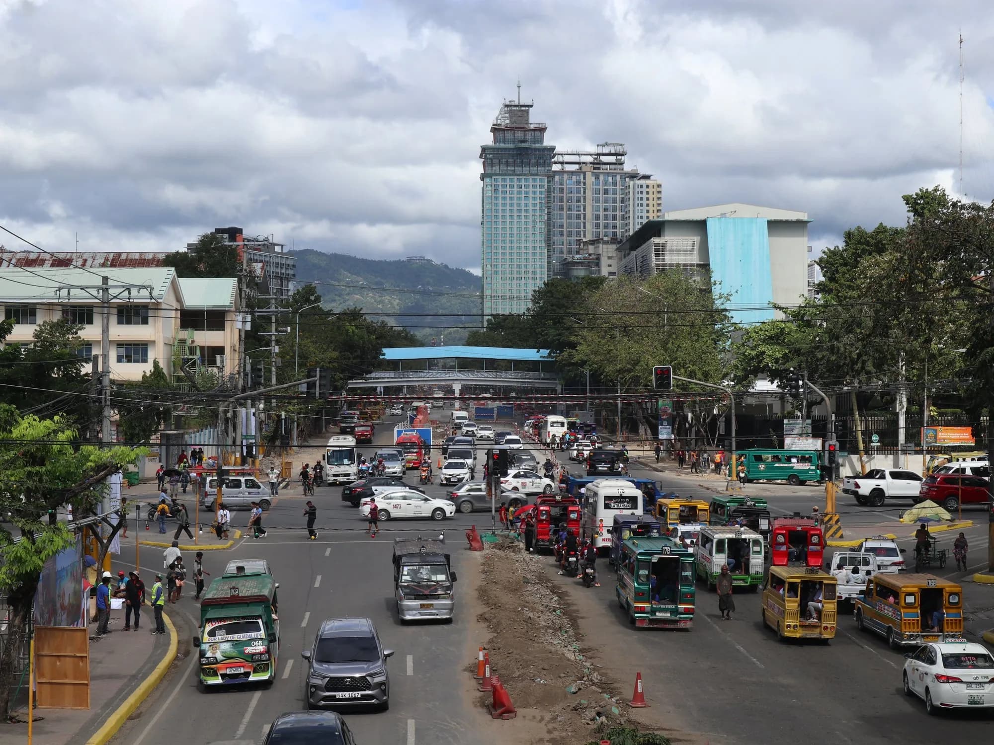 Osmena Boulevard-Natalio Bacalso Avenue (Cebu City; 01-12-2024)