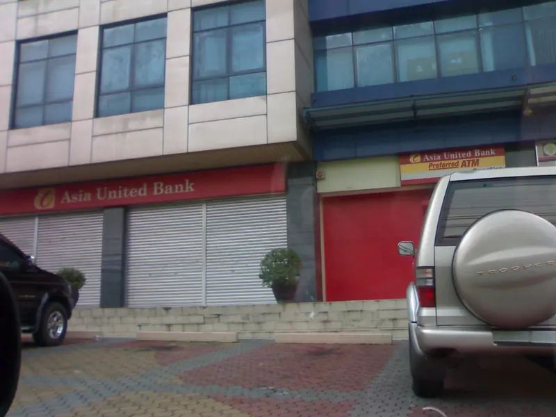 File:Asia United Bank Congressional Ave. Branch and ATM - panoramio.jpg