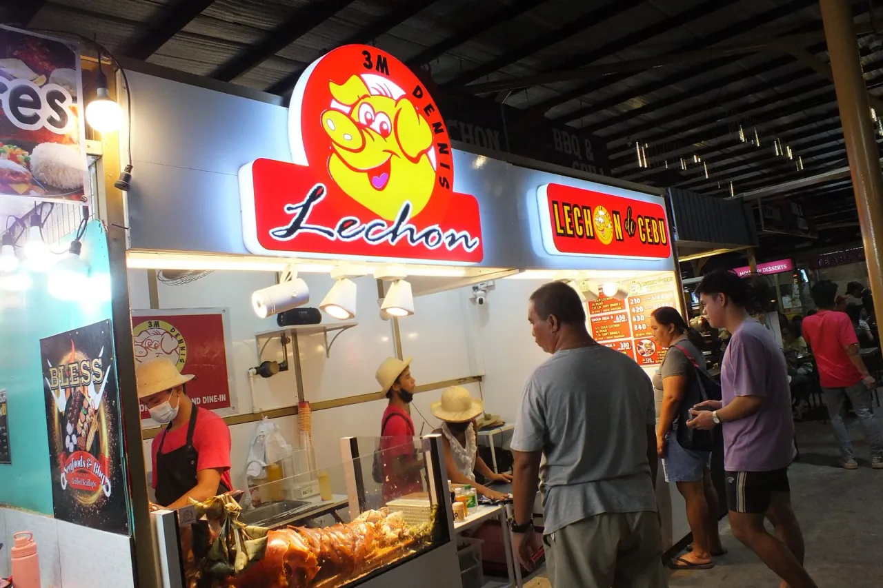 3M Dennis Lechon at the Carbon Market The Barracks (2024-04-10)
