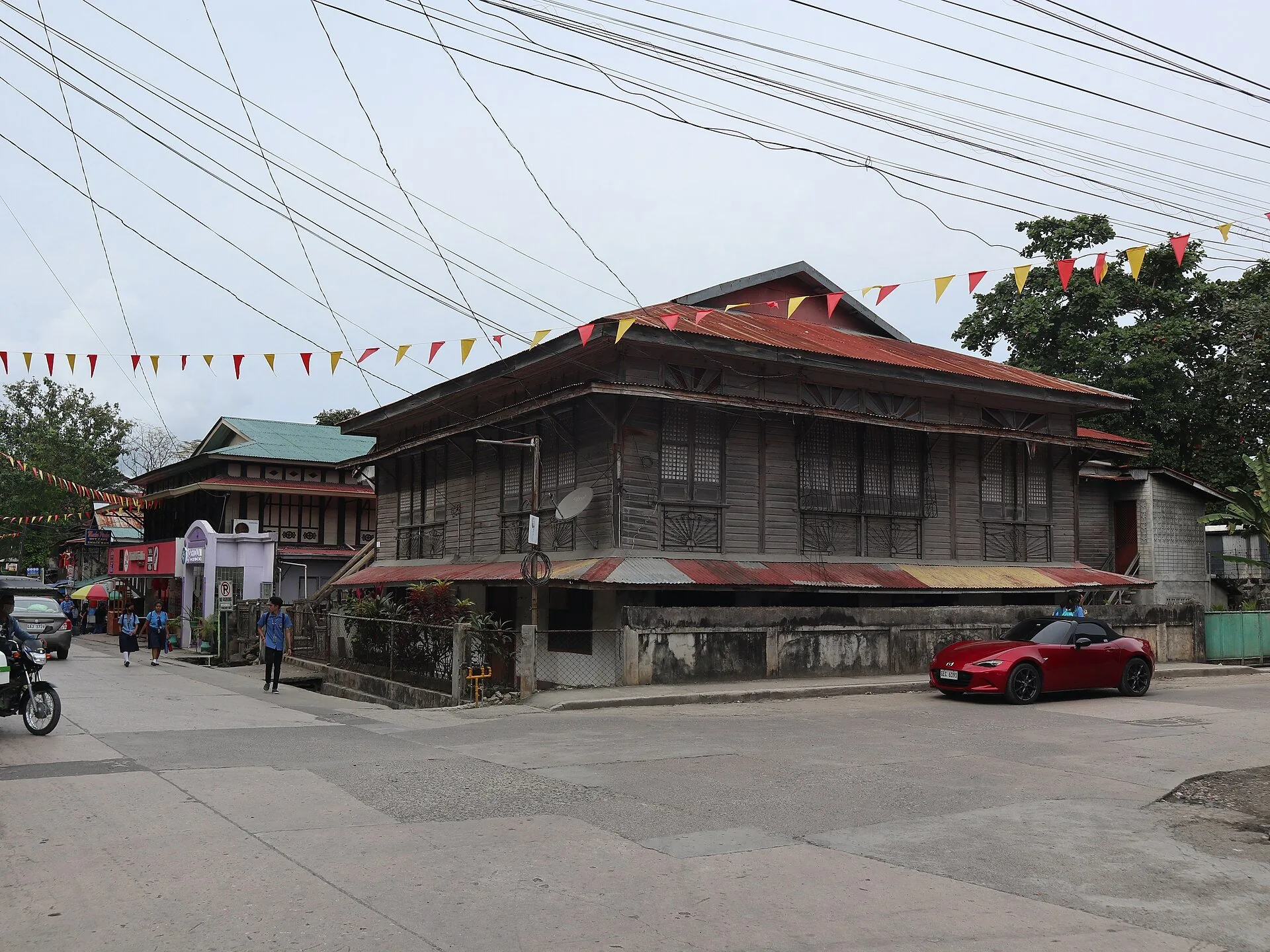 File:Bogo Heritage Square (San Vicente, Bogo, Cebu; 01-17-2023).jpg