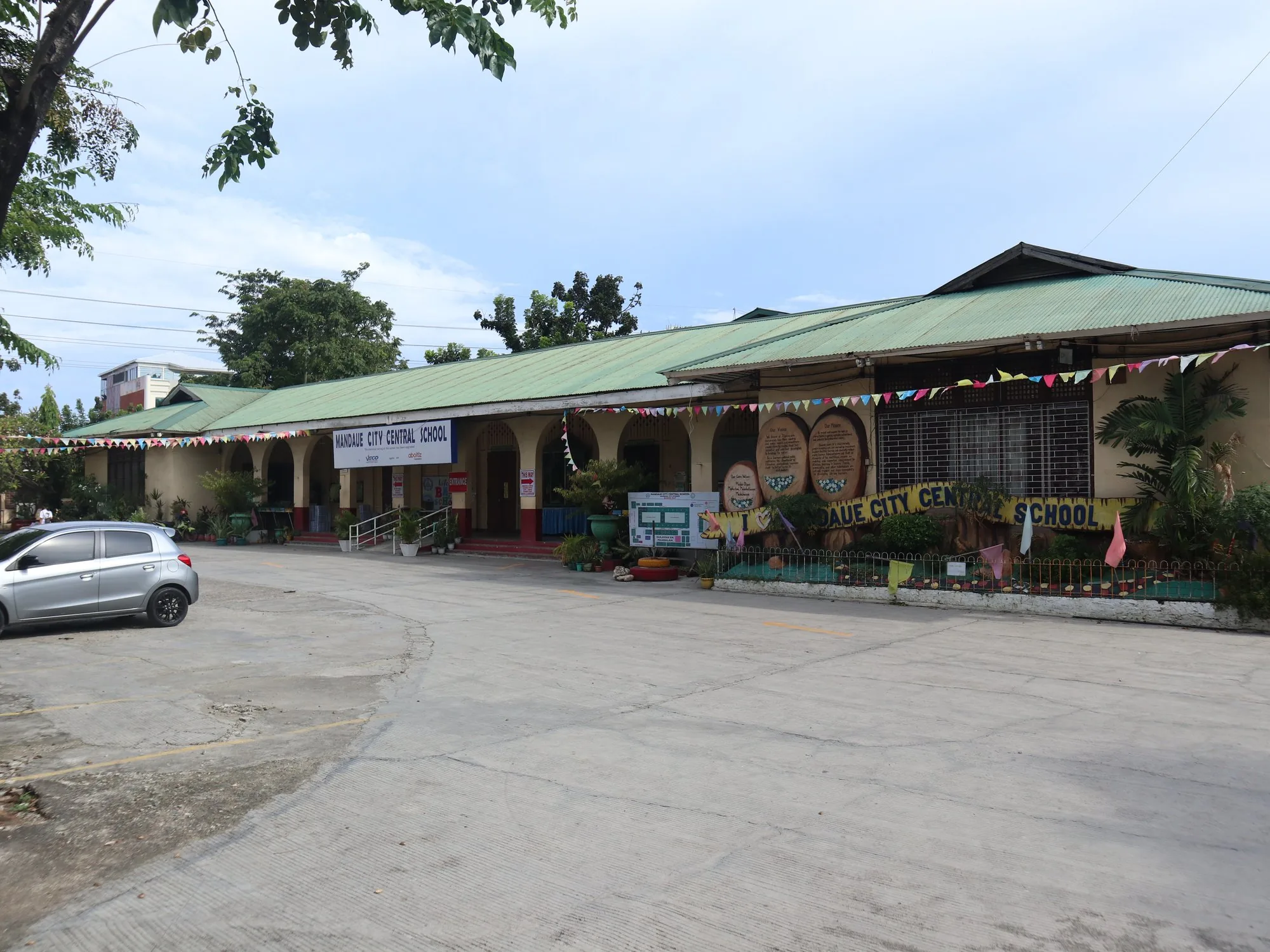 Mandaue City Central School (C. Ouano, Madaue, Cebu; 09-04-2022)