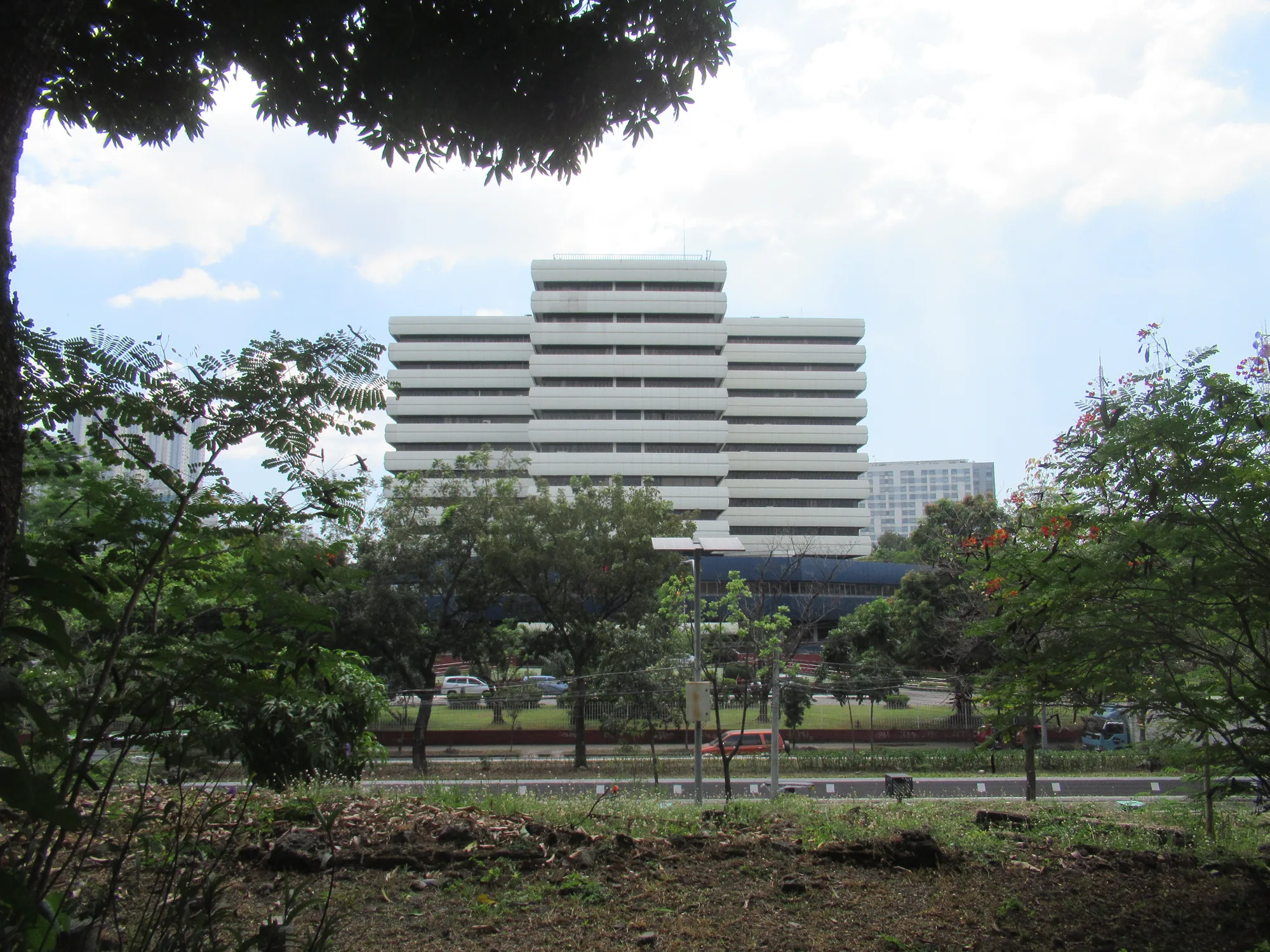 Bureau of Internal Revenue (Philippines) Building 40